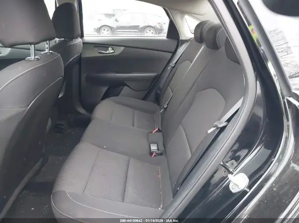 3KPF24AD7LE210636 2020 KIA FORTE - Image 8