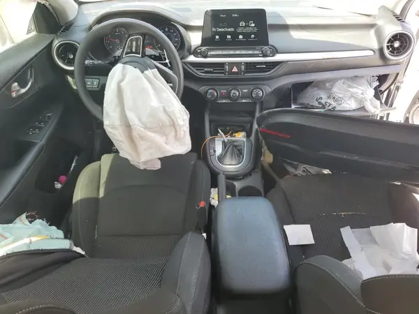 3KPF24AD7LE213990 2020 KIA FORTE - Image 8