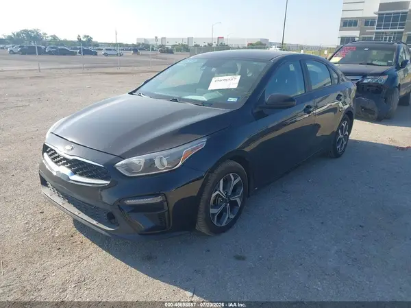 3KPF24AD7LE216209 2020 KIA FORTE - Image 2