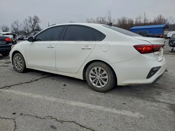 3KPF24AD7LE224505 2020 KIA FORTE - Image 2