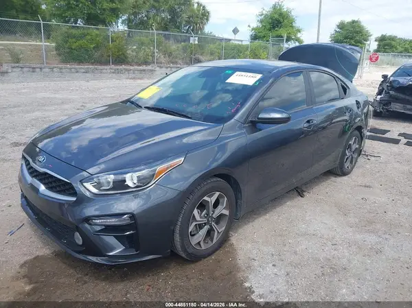 3KPF24AD7LE225315 2020 KIA FORTE - Image 2