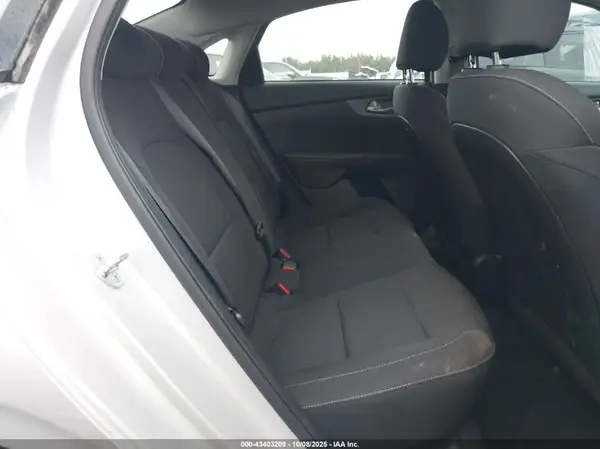 3KPF24AD7LE225475 2020 KIA FORTE - Image 8