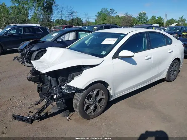3KPF24AD7LE226965 2020 KIA FORTE - Image 2