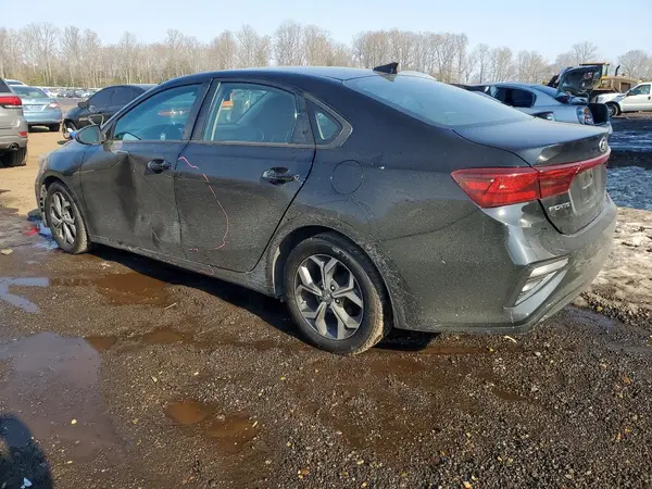 3KPF24AD7LE228585 2020 KIA FORTE - Image 2