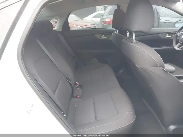 3KPF24AD7LE231518 2020 KIA FORTE - Image 8