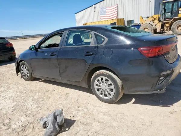 3KPF24AD7LE235777 2020 KIA FORTE - Image 2