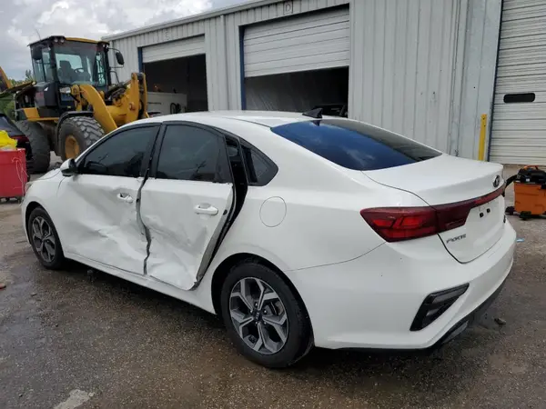 3KPF24AD7LE237836 2020 KIA FORTE - Image 2