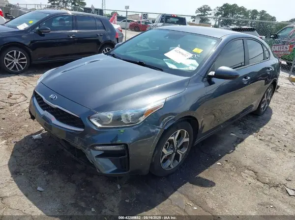 3KPF24AD7LE242194 2020 KIA FORTE - Image 2