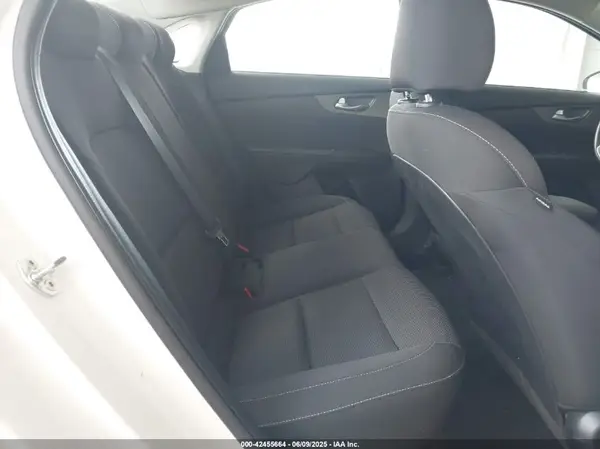 3KPF24AD7LE245242 2020 KIA FORTE - Image 8