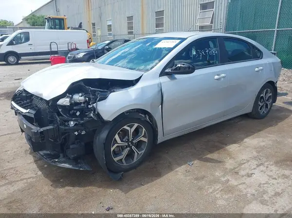 3KPF24AD7LE249145 2020 KIA FORTE - Image 2