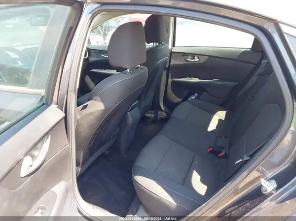 3KPF24AD7LE249713 2020 KIA FORTE - Image 8
