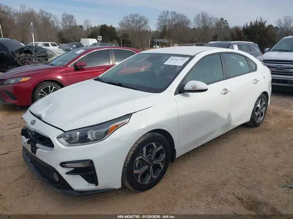 3KPF24AD7LE251574 2020 KIA FORTE - Image 2
