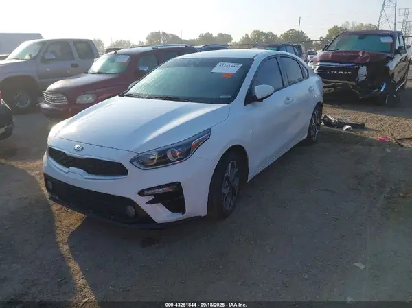 3KPF24AD7LE252949 2020 KIA FORTE - Image 2