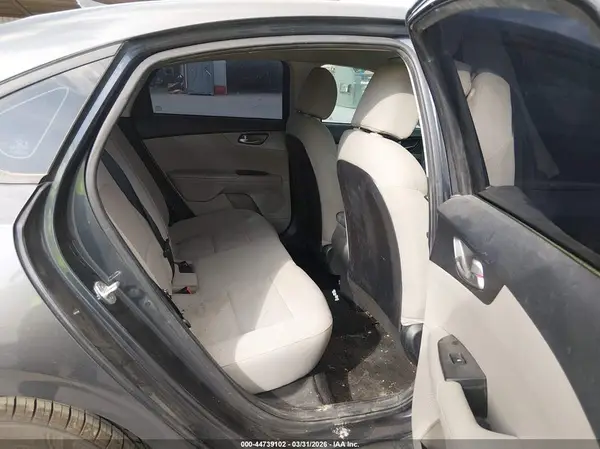 3KPF24AD7LE255883 2020 KIA FORTE - Image 8