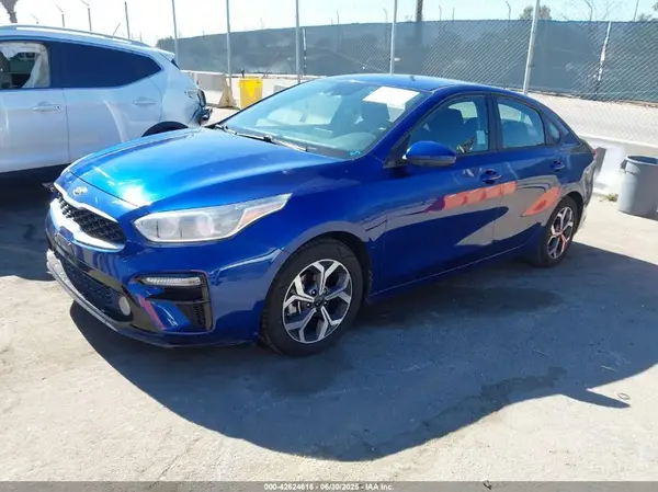 3KPF24AD7LE258895 2020 KIA FORTE - Image 2