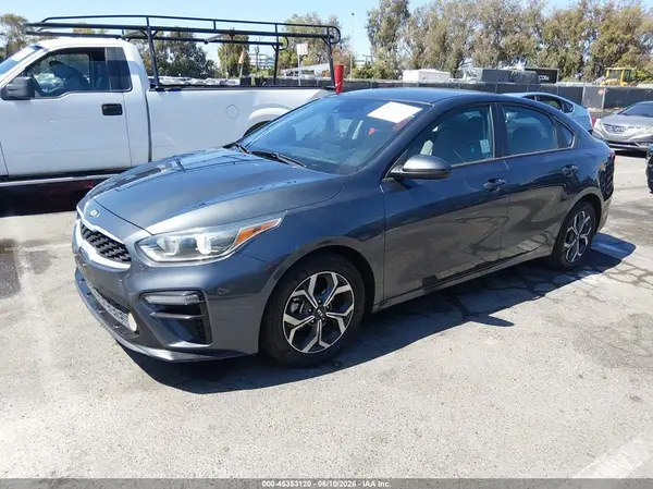 3KPF24AD7LE258959 2020 KIA FORTE - Image 2