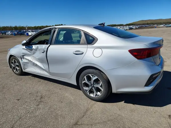 3KPF24AD7LE259206 2020 KIA FORTE - Image 2