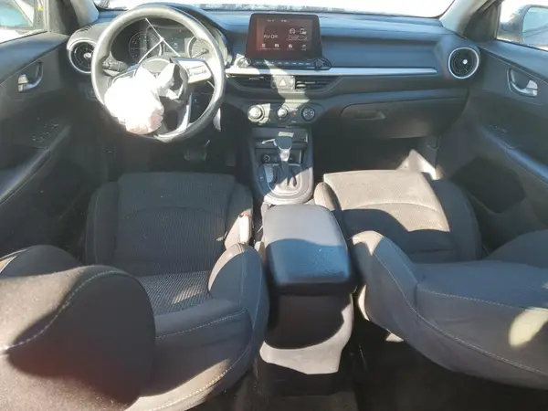 3KPF24AD7LE261165 2020 KIA FORTE - Image 8