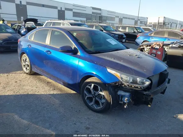 3KPF24AD7LE261375 2020 KIA FORTE - Image 1