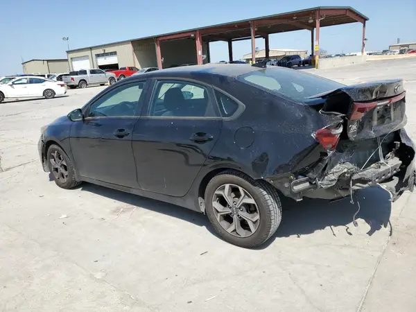 3KPF24AD7ME262754 2021 KIA FORTE - Image 2