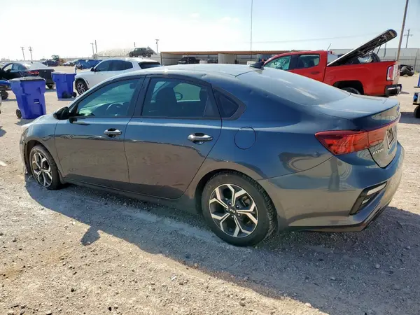 3KPF24AD7ME264505 2021 KIA FORTE - Image 2