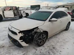 3KPF24AD7ME266318 2021 KIA FORTE