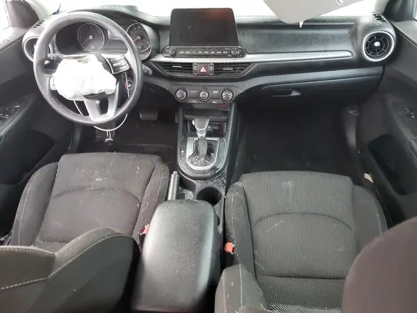 3KPF24AD7ME267050 2021 KIA FORTE - Image 8