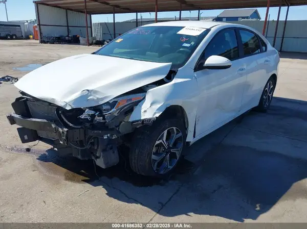 3KPF24AD7ME267985 2021 KIA FORTE - Image 2