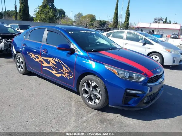 3KPF24AD7ME268764 2021 KIA FORTE - Image 1