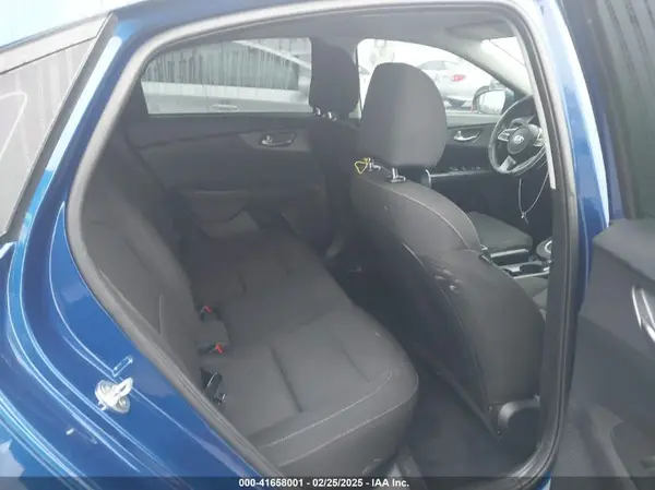 3KPF24AD7ME268764 2021 KIA FORTE - Image 8