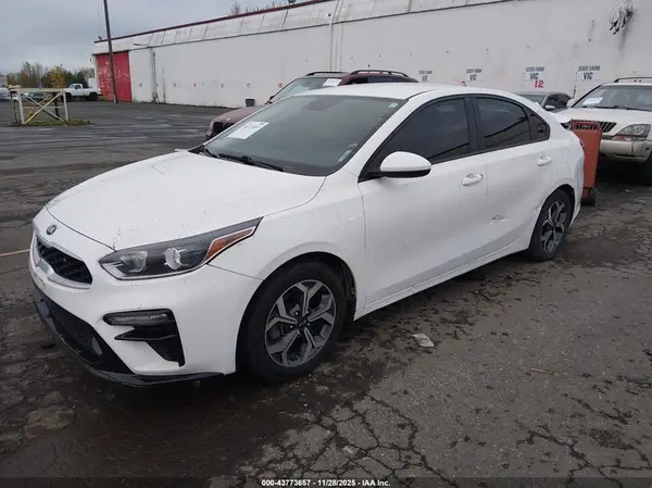 3KPF24AD7ME269106 2021 KIA FORTE - Image 2