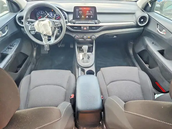 3KPF24AD7ME274595 2021 KIA FORTE - Image 8