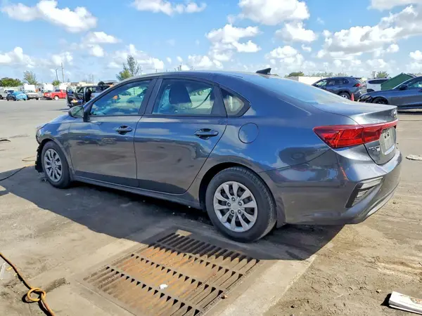3KPF24AD7ME275018 2021 KIA FORTE - Image 2