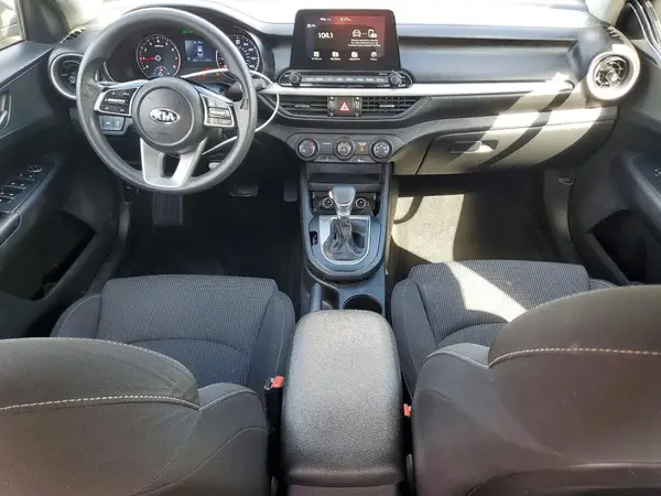 3KPF24AD7ME275018 2021 KIA FORTE - Image 8