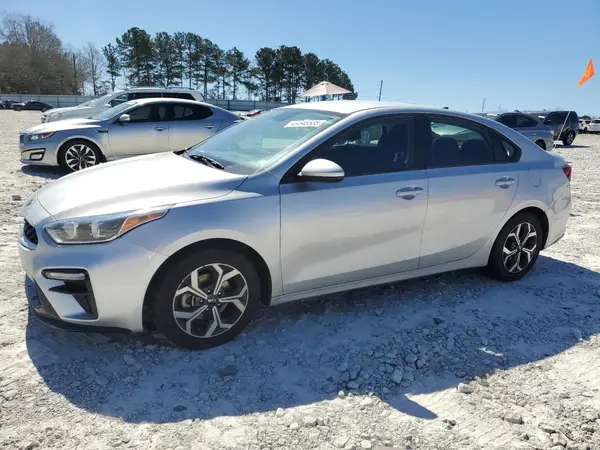 3KPF24AD7ME277061 2021 KIA FORTE - Image 1
