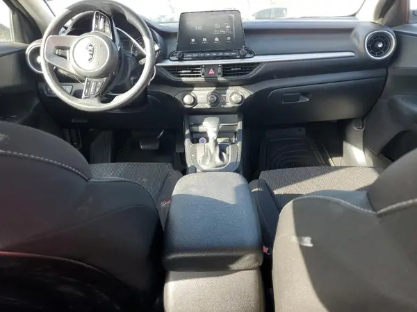 3KPF24AD7ME277061 2021 KIA FORTE - Image 8