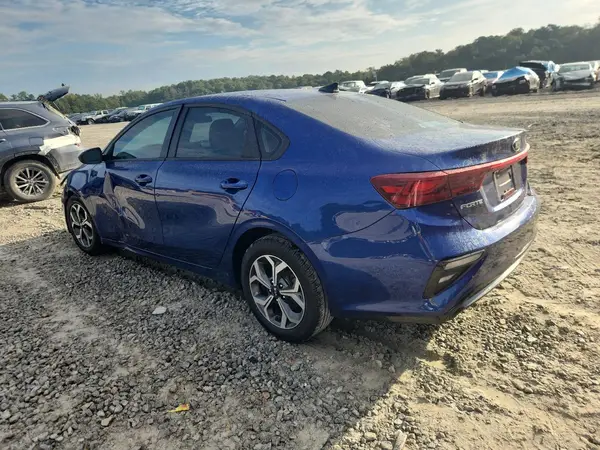 3KPF24AD7ME279067 2021 KIA FORTE - Image 2