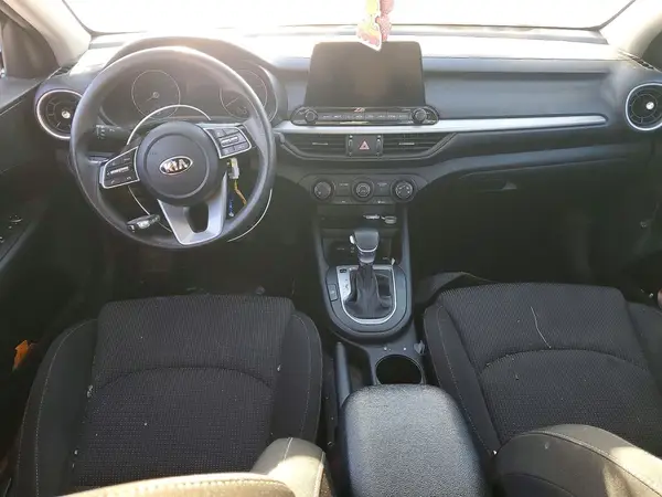 3KPF24AD7ME279988 2021 KIA FORTE - Image 8