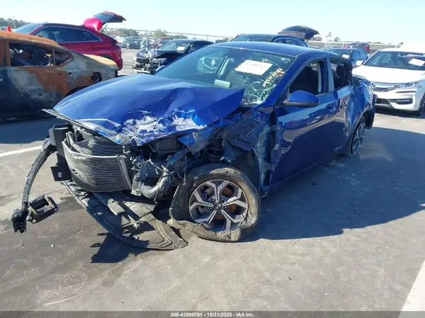 3KPF24AD7ME280560 2021 KIA FORTE - Image 2