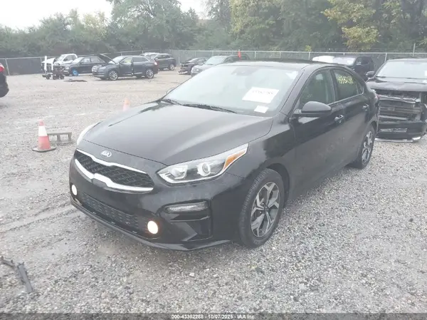 3KPF24AD7ME281238 2021 KIA FORTE - Image 2