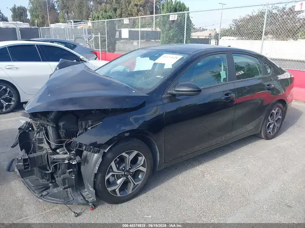 3KPF24AD7ME283555 2021 KIA FORTE - Image 2