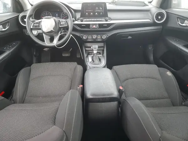 3KPF24AD7ME284785 2021 KIA FORTE - Image 8
