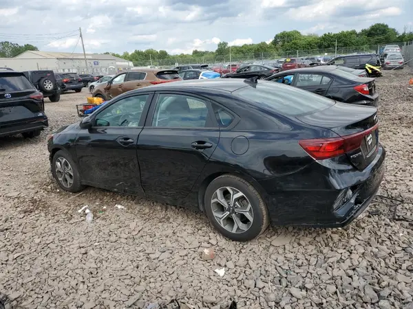 3KPF24AD7ME285340 2021 KIA FORTE - Image 2