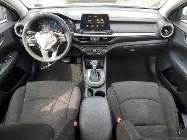 3KPF24AD7ME285340 2021 KIA FORTE - Image 8