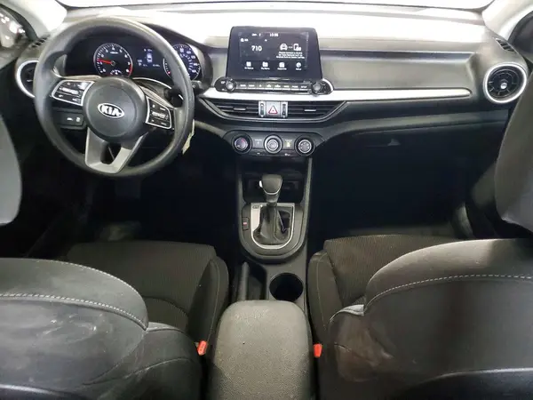 3KPF24AD7ME285886 2021 KIA FORTE - Image 8