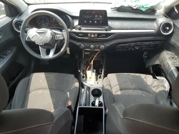 3KPF24AD7ME290313 2021 KIA FORTE - Image 8