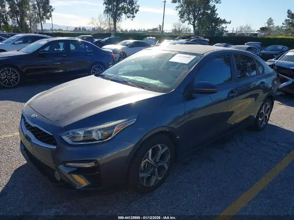 3KPF24AD7ME290487 2021 KIA FORTE - Image 2