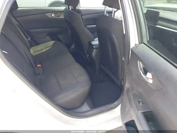 3KPF24AD7ME291722 2021 KIA FORTE - Image 8
