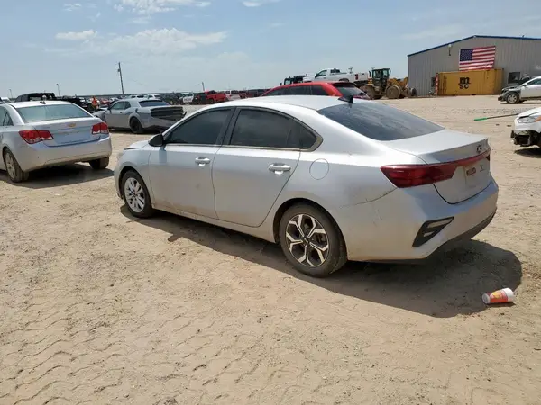 3KPF24AD7ME295446 2021 KIA FORTE - Image 2