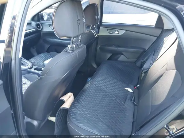 3KPF24AD7ME295494 2021 KIA FORTE - Image 8